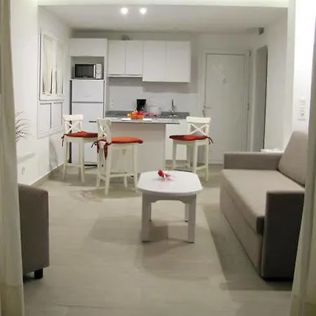 Hotel Playa Limones
