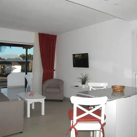 Hotel Playa Limones 3*